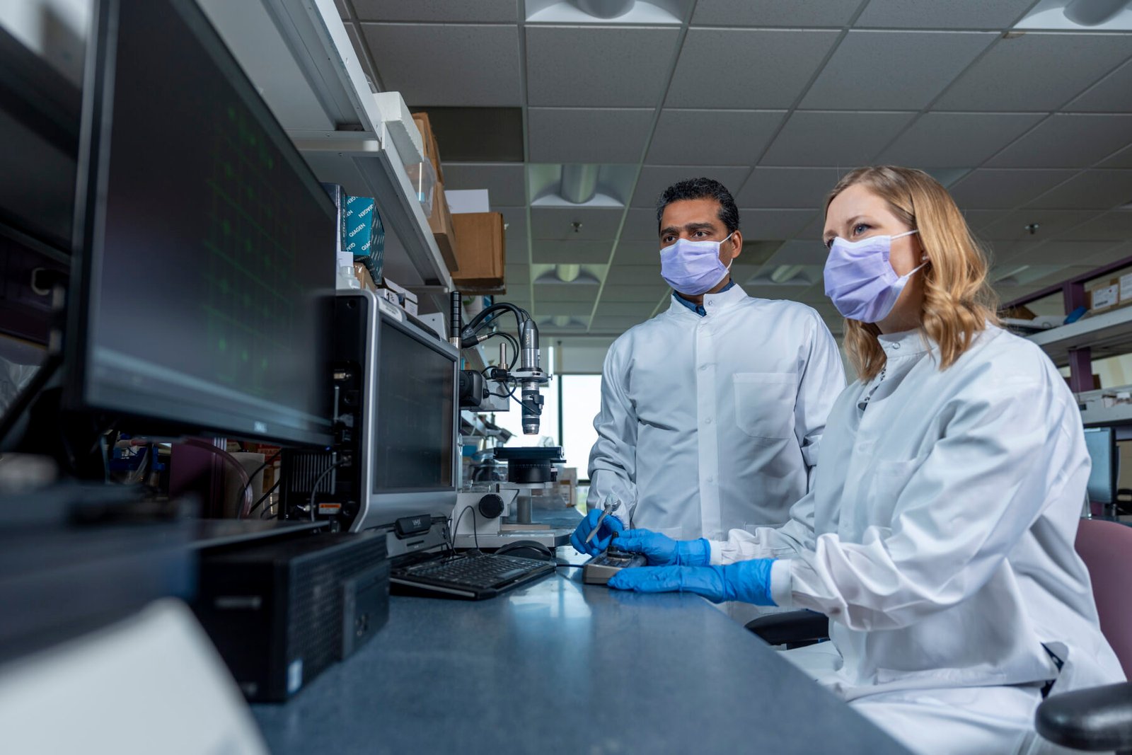 Groundbreaking international trial launched to tackle young people's cancer - Cancer Research UK